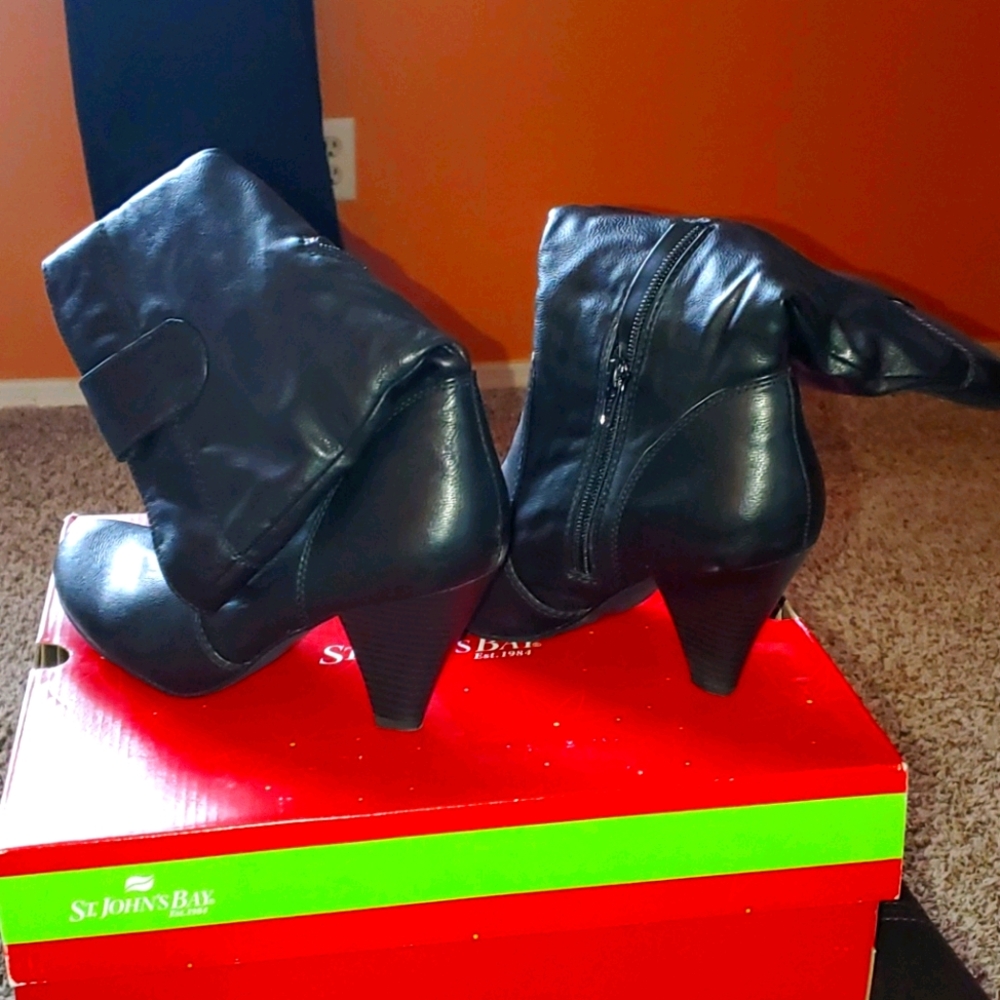 Beautiful short boots